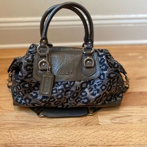 Coach Shoulder bag